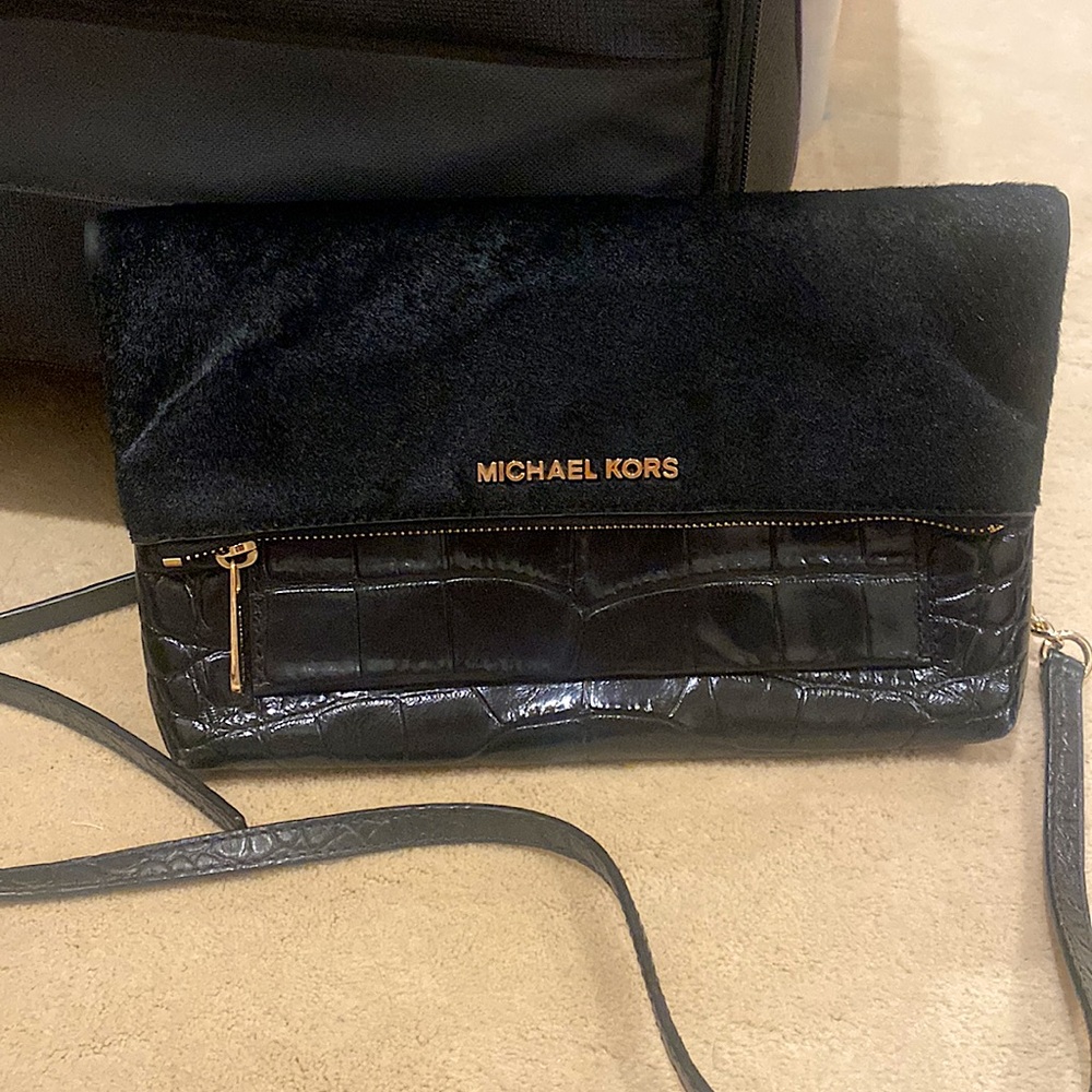 Michael Kors Black Shoulder Bag!